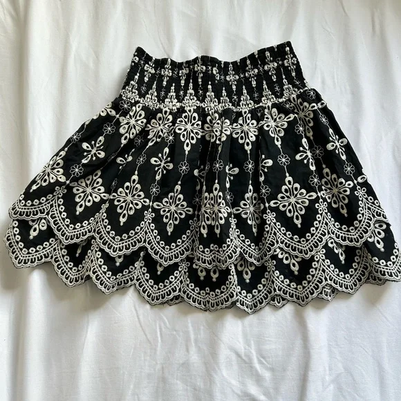 Embroidered Ruffle Mini Skirt - Picture 3 of 6